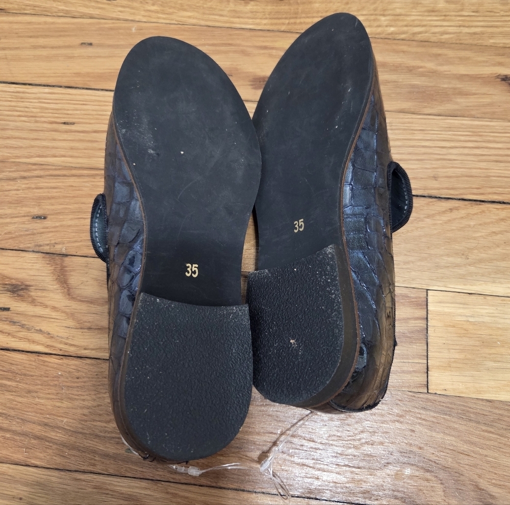 Venettini Crocodile Embpssed Loafers - Picture 2 of 8